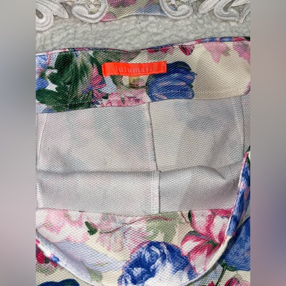 Floral Crop Top & High Waisted Short Set - Picture 2 of 16